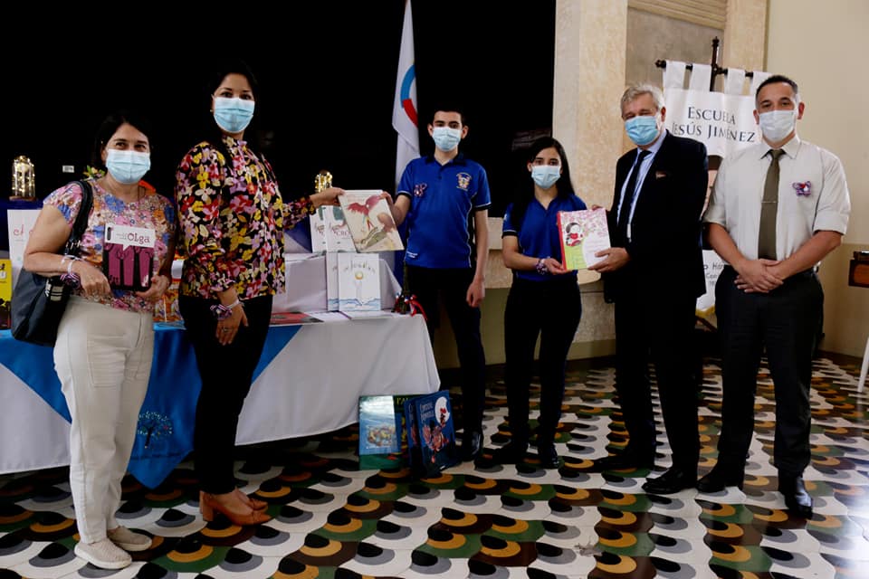 4 000 livres pour l’ambassade de France au Costa Rica ONG Biblionef